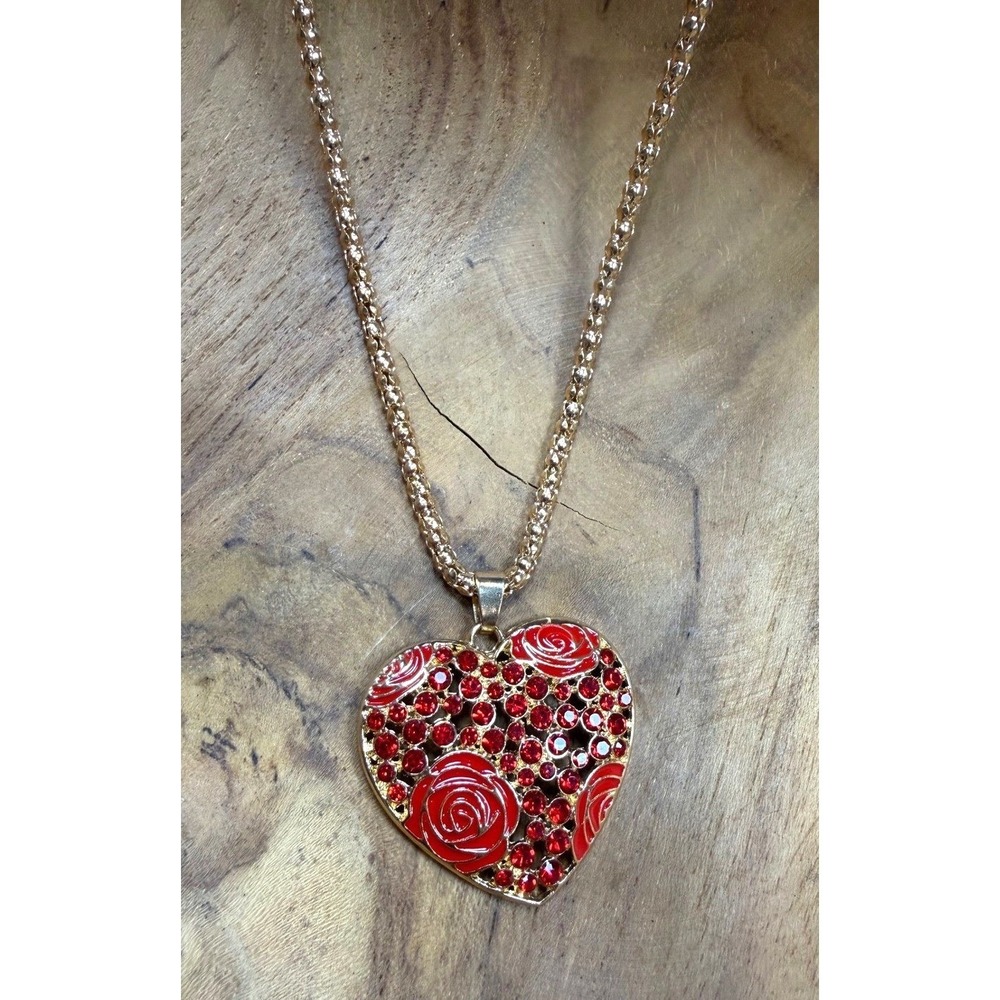 Betsy Johnson Red Crystal Rose Heart Pendant Popcorn Chain Necklace 21in NWOT - Picture 2 of 7